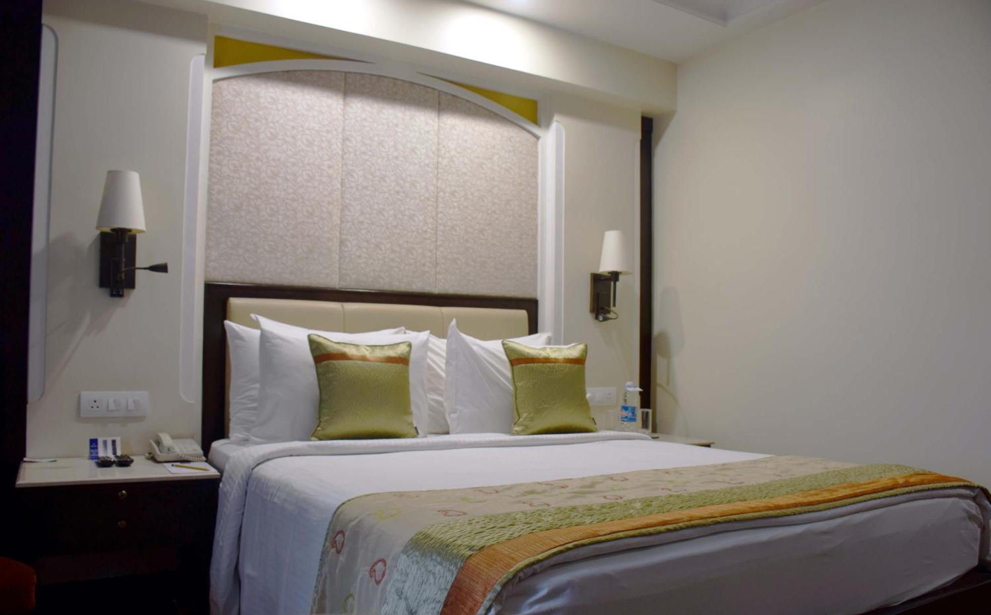 La Place Sarovar Portico Lucknow Zewnętrze zdjęcie